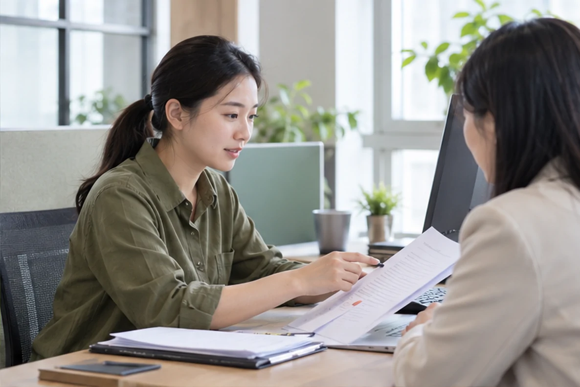 核对注册公司资料与办理事项的服务场景示意